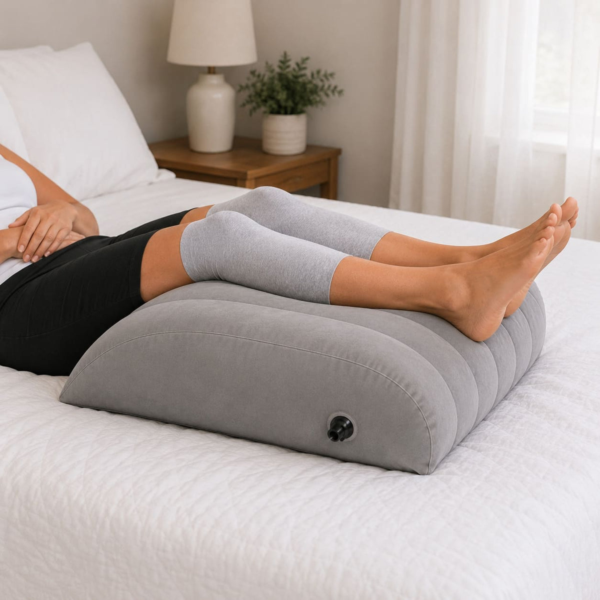 Inflatable Leg Elevation Pillow For Pain & Swelling